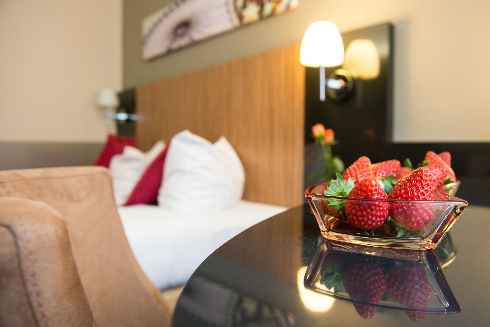 City Hotel